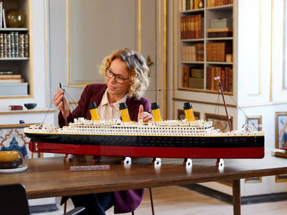 LEGO Creator Expert Titanic (Set #10294)
