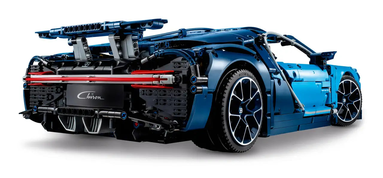 LEGO TECHNIC: Bugatti Chiron (42083)